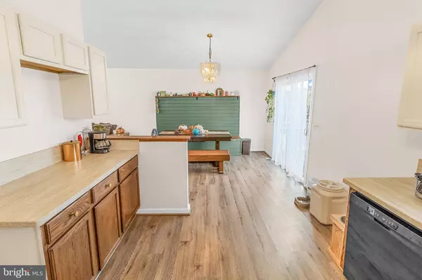 Martinsburg, WV 25404,137 MERCURY CT