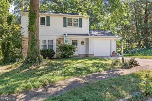 Camp Hill, PA 17011,8 REDWOOD PLACE