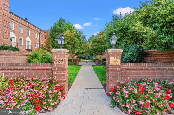 1205 N PITT #3C, Alexandria, VA 22314