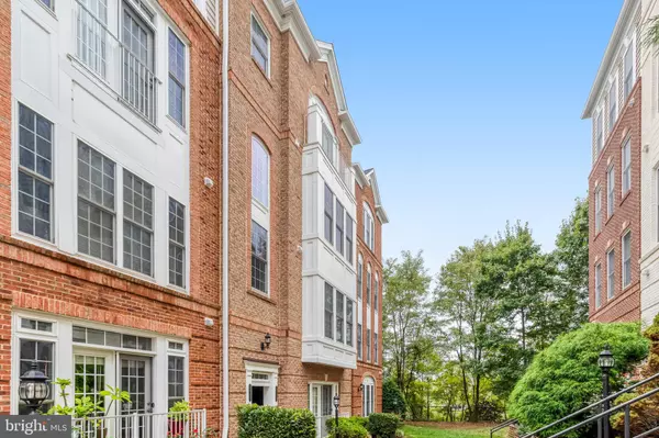 Woodbridge, VA 22191,2313 BROOKMOOR LN