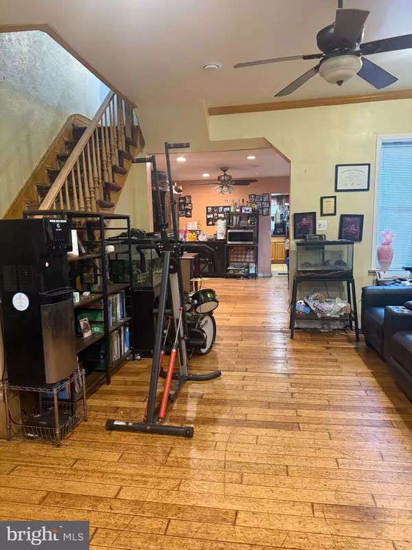 Philadelphia, PA 19146,2303-2305 FEDERAL ST