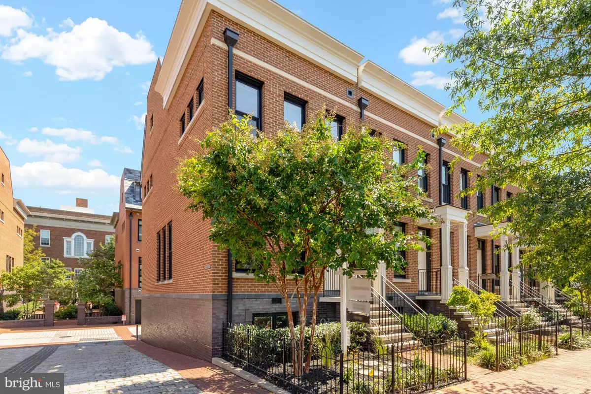 Washington, DC 20003,412 13TH ST SE