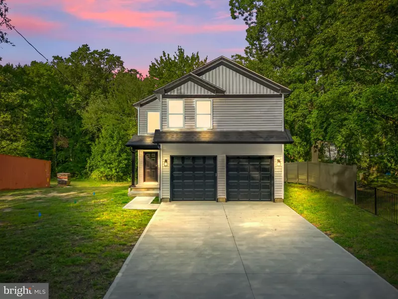 86 PEACH, Westville, NJ 08093