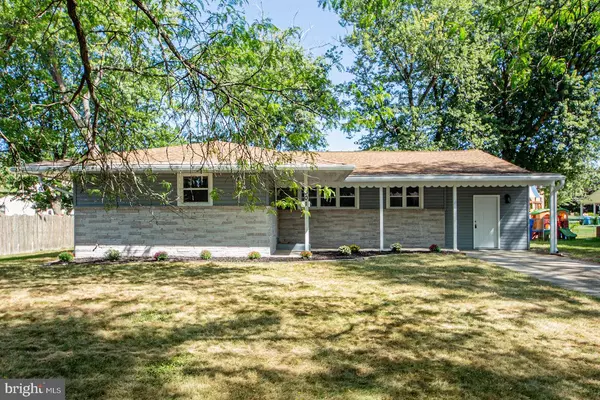 Cherry Hill, NJ 08003,301 JUNIPER DR