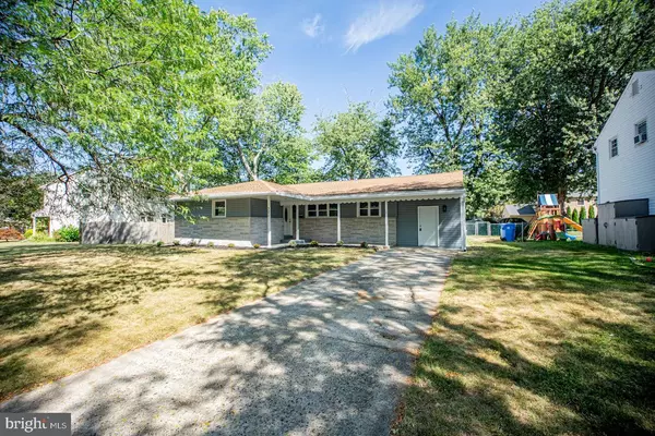 Cherry Hill, NJ 08003,301 JUNIPER DR