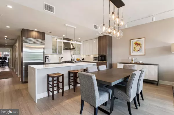 Arlington, VA 22209,1701 16TH ST N #335-C