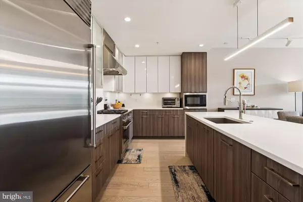 Arlington, VA 22209,1701 16TH ST N #335-C