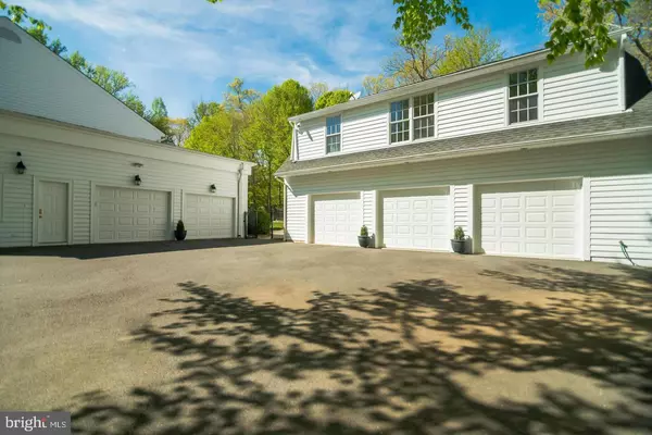 Great Falls, VA 22066,10856 PATOWMACK