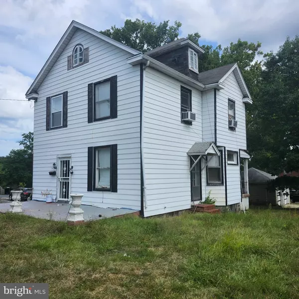 905 COOKS LN, Baltimore, MD 21229