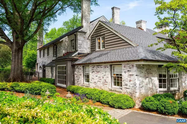 Charlottesville, VA 22901,325 FARMINGTON DR