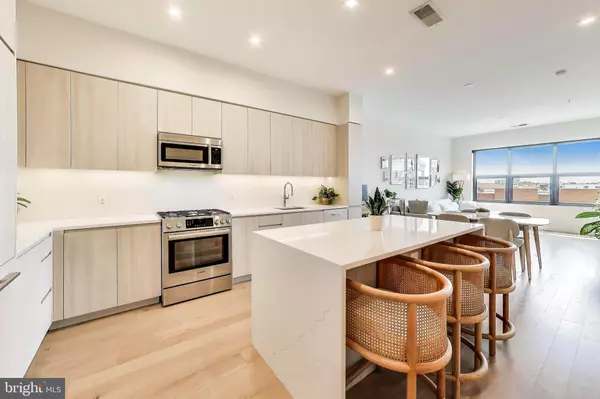 Alexandria, VA 22301,701 SWANN AVE #508