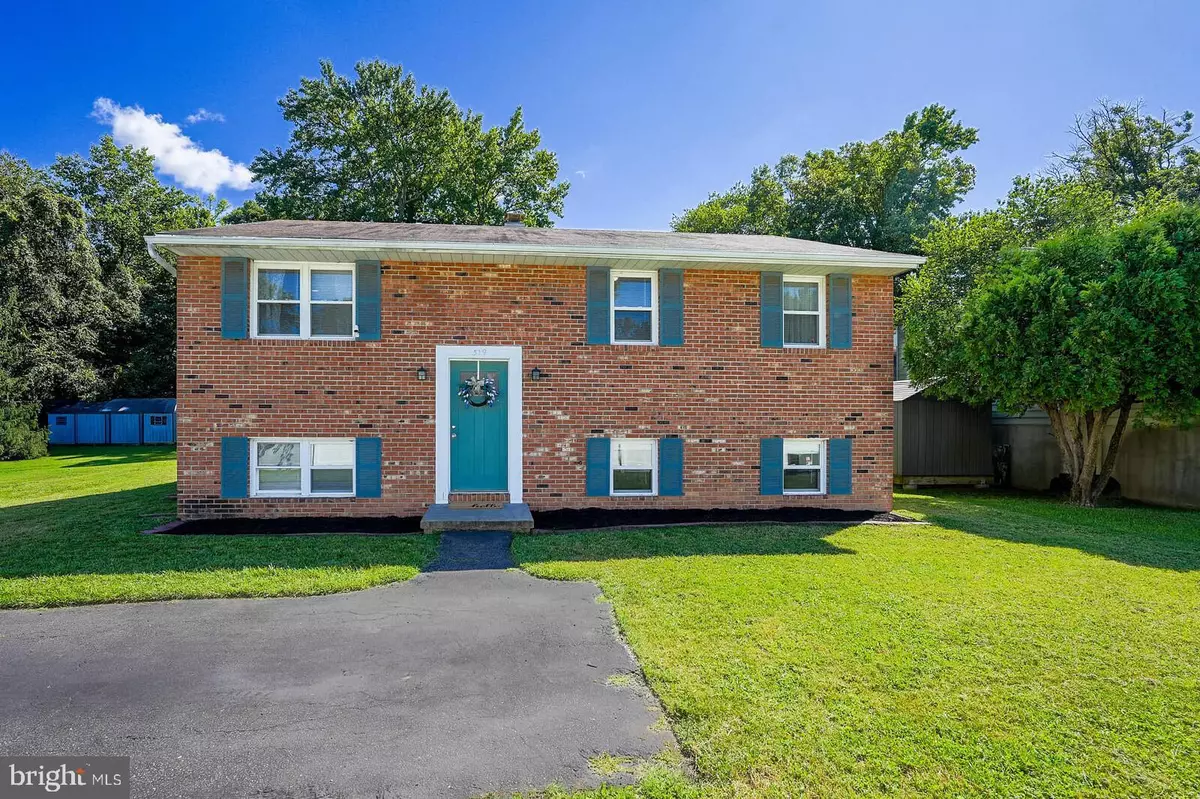 Baltimore, MD 21221,319 SASSAFRAS RD