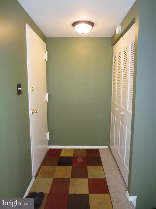 Gaithersburg, MD 20879,427 CHRISTOPHER AVE #14