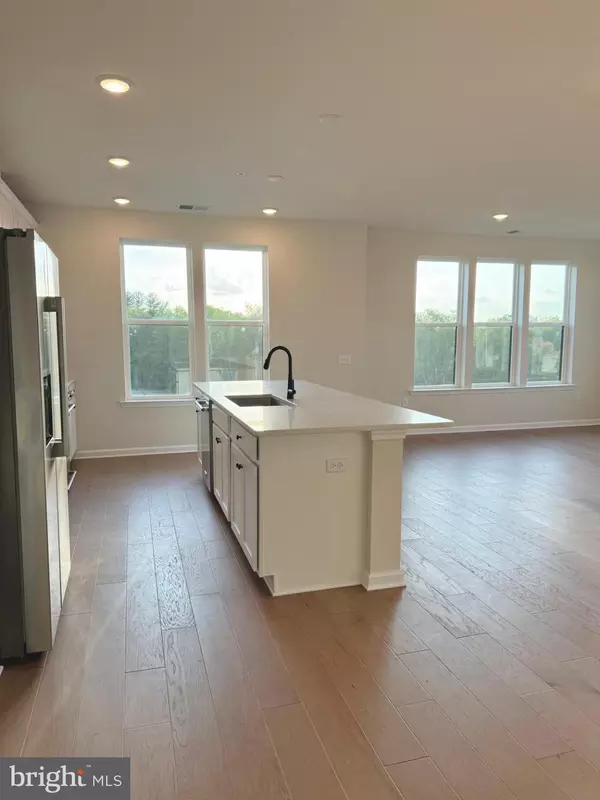 Princeton Junction, NJ 08550,1 CULVERT DR #301