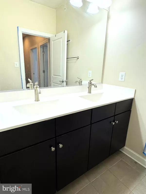 Sterling, VA 20164,46418 RILASSARE TER