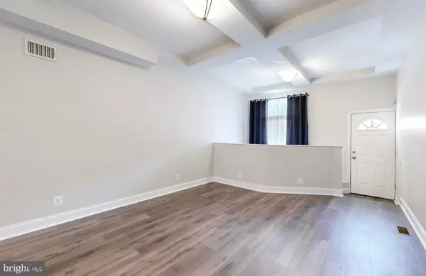 Baltimore, MD 21224,422 N LUZERNE AVE