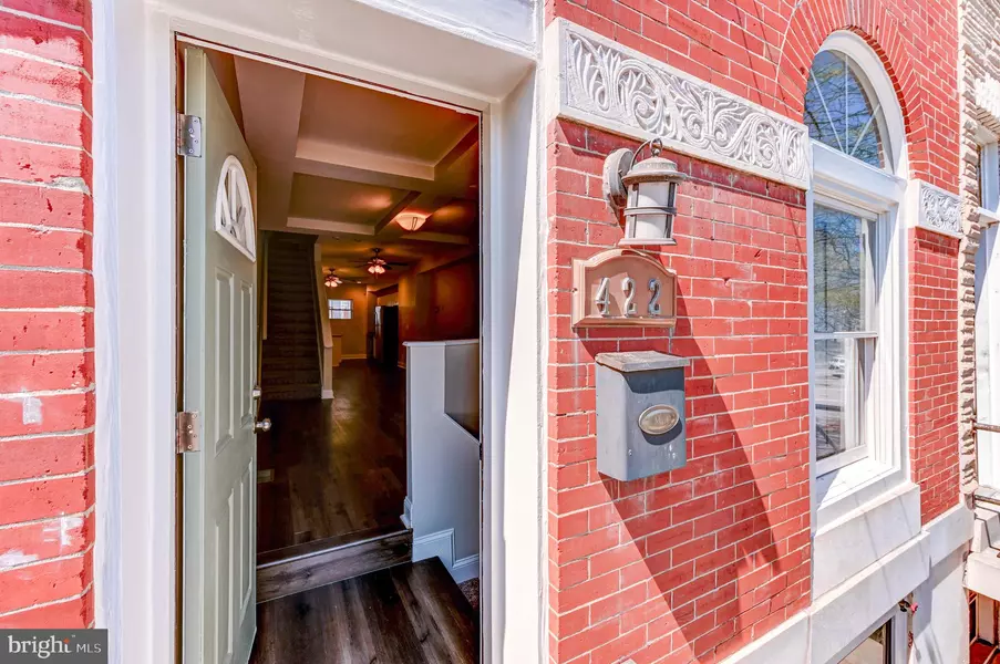 422 N LUZERNE AVE, Baltimore, MD 21224