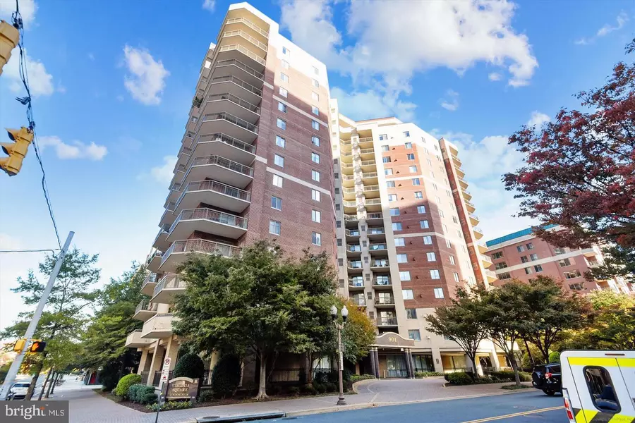 901 N MONROE ST #903, Arlington, VA 22201