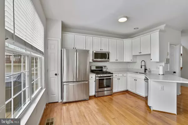 Alexandria, VA 22304,3833 EISENHOWER AVE