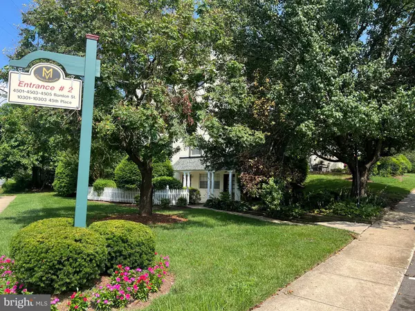 Beltsville, MD 20705,10301 45TH PL #T-2