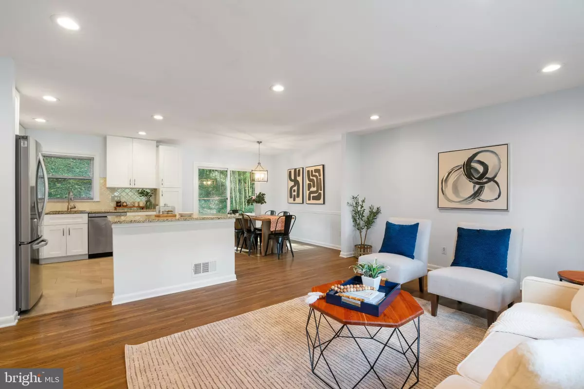 Springfield, VA 22152,7105 GALGATE DR