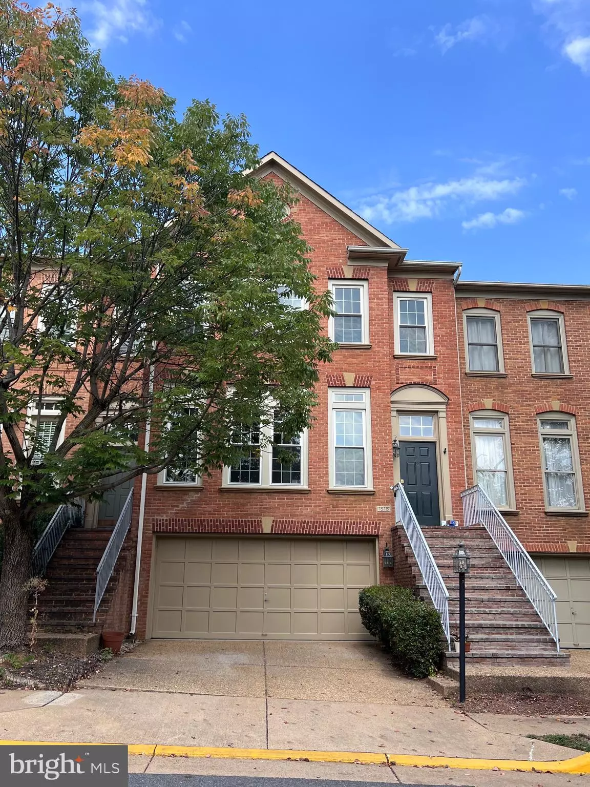 Vienna, VA 22182,1815 DAWSON ST