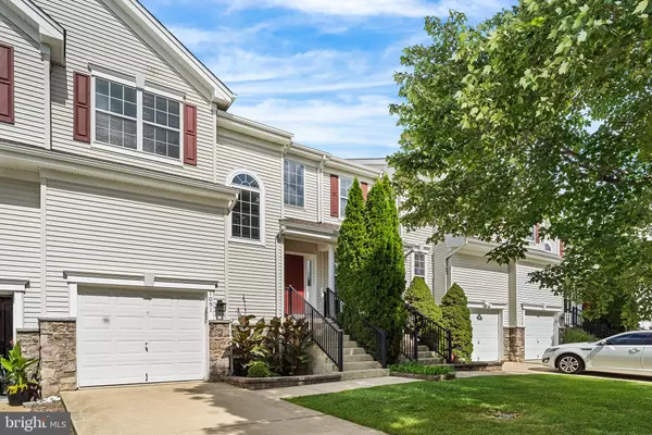 1091 BUCKINGHAM DR, West Deptford, NJ 08086