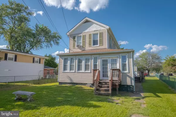 Baltimore, MD 21219,7428 BAY FRONT RD