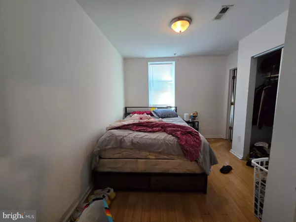 Philadelphia, PA 19121,1833 W MASTER ST