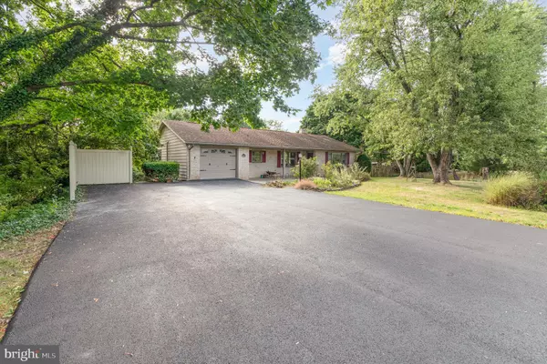 Carlisle, PA 17013,278 N MIDDLESEX RD