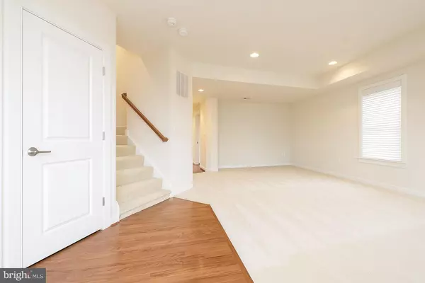 Ashburn, VA 20147,20769 DUXBURY TER