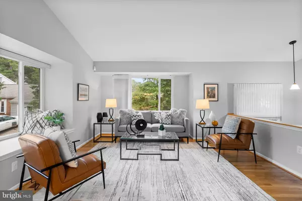 Gaithersburg, MD 20878,8 GLAZEBROOK CT