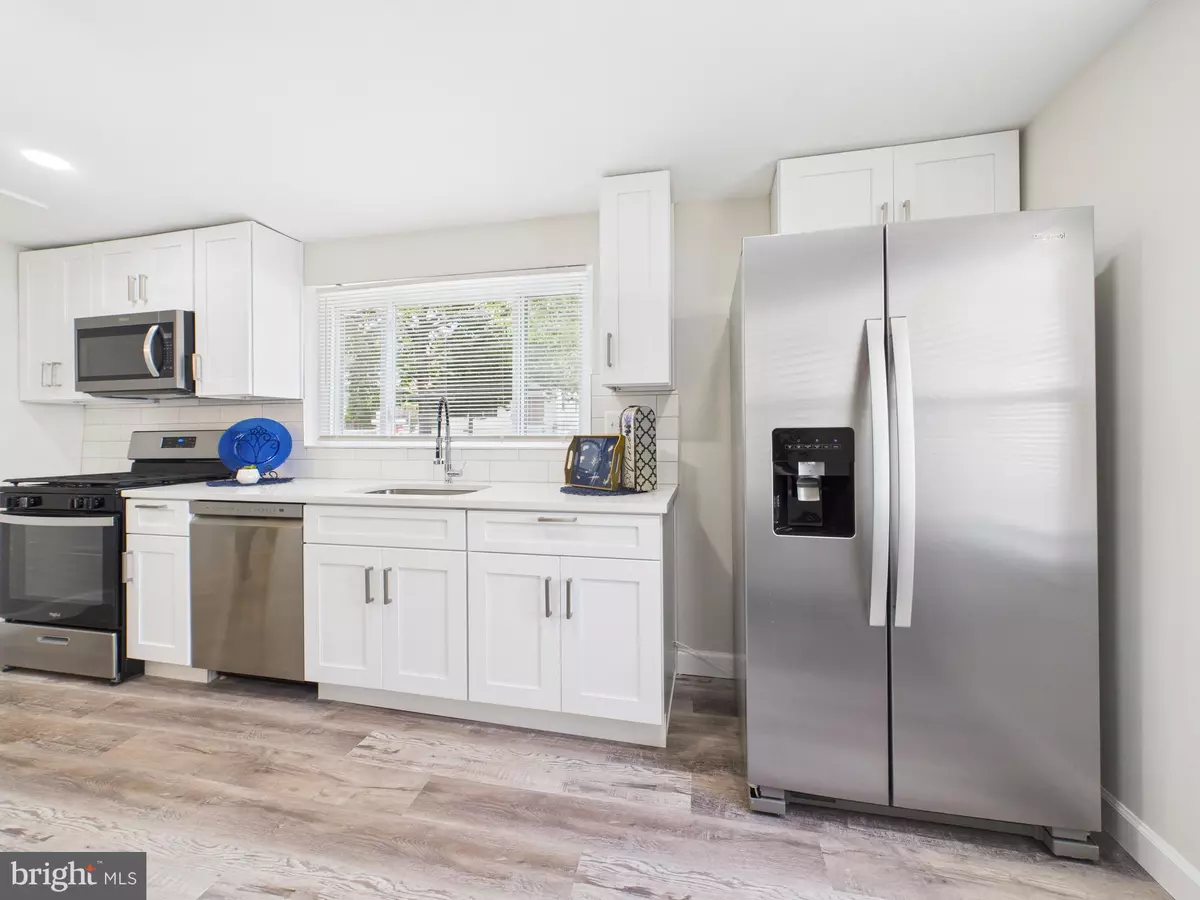 Capitol Heights, MD 20743,1417 FARMINGDALE AVE