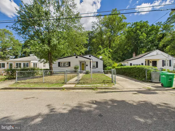 Capitol Heights, MD 20743,1417 FARMINGDALE AVE