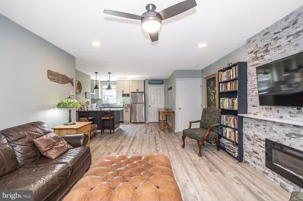 Newtown, PA 18940,440 S STATE ST #D3