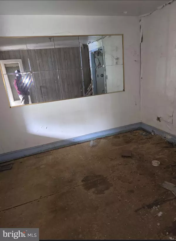 Philadelphia, PA 19143,1714 S YEWDALL ST