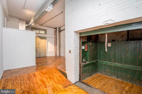 Philadelphia, PA 19106,311 N 3RD ST