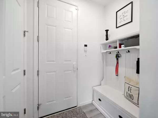 Winchester, VA 22602,121 RAVEN OAKS DR