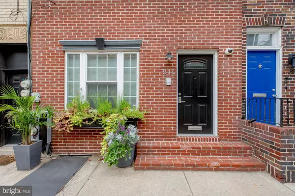 814 S 5TH ST, Philadelphia, PA 19147