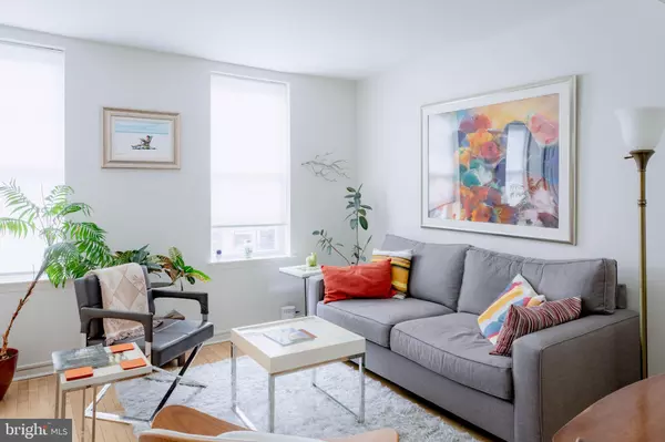 Philadelphia, PA 19147,814 S 5TH ST