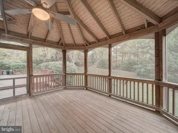 Centreville, VA 20120,15292 SURREY HOUSE WAY