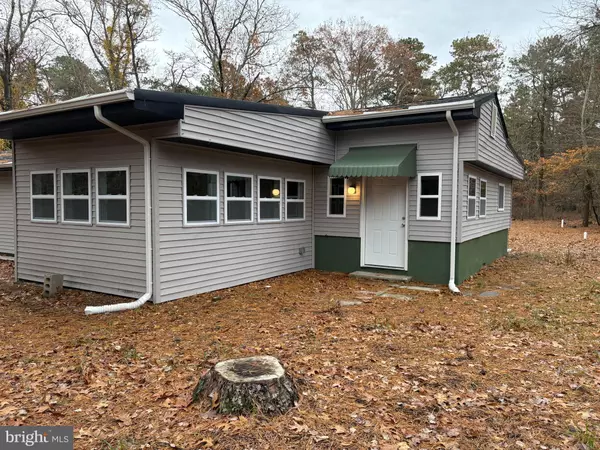 6 ROCKLAND AVE, Browns Mills, NJ 08015