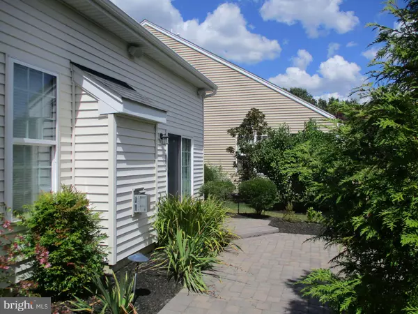 Medford, NJ 08055,3 MONTCLAIRE RD