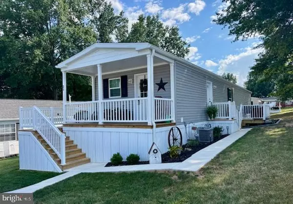31 CEDAR ST, Manchester, PA 17345