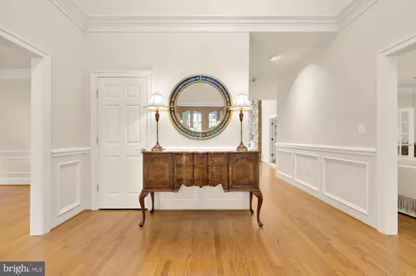 North Potomac, MD 20878,14503 FALLING LEAF