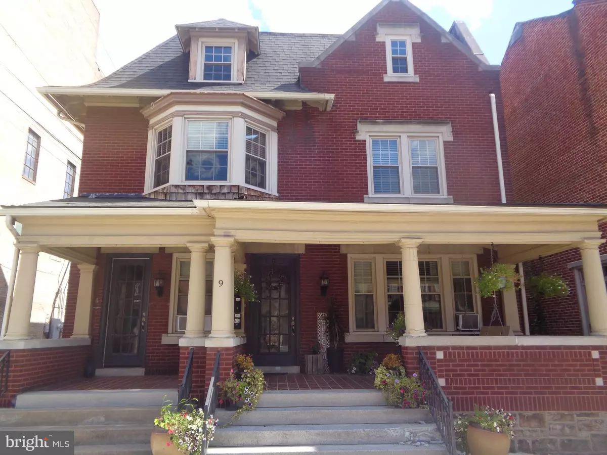 Lewistown, PA 17044,9 MAIN STREET S