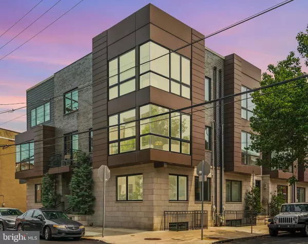 Philadelphia, PA 19146,725 S 19TH ST