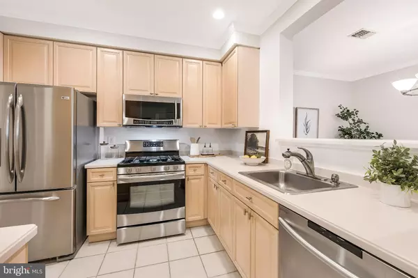 Reston, VA 20190,1855 STRATFORD PARK PL #303