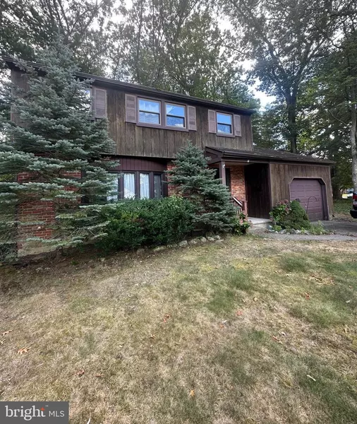 7 WHITE BIRCH RD, Blackwood, NJ 08012