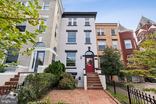 911 MARYLAND AVE NE, Washington, DC 20002